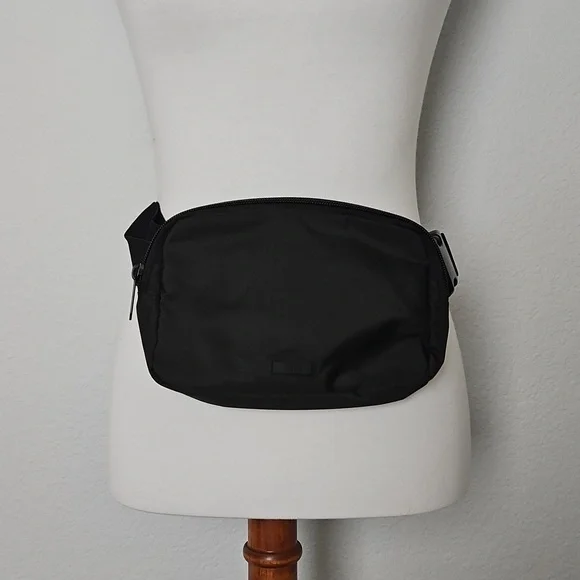 Victoria's Secret Pink Zip Top Belt Bag Buckle Closure Black New - Picture 3 of 11